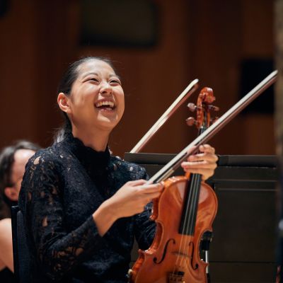 Smiling violinist
